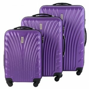 Пластиковый чемодан фиолетовый